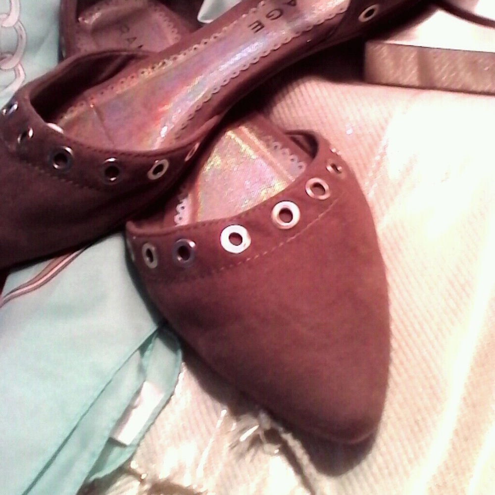 Shoes - Picture 2 of 2