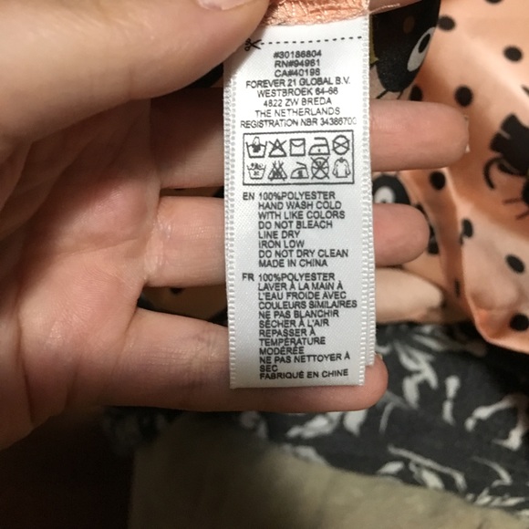 ❌Selling elsewhere❌ Sanrio Chococat top - Picture 4 of 4