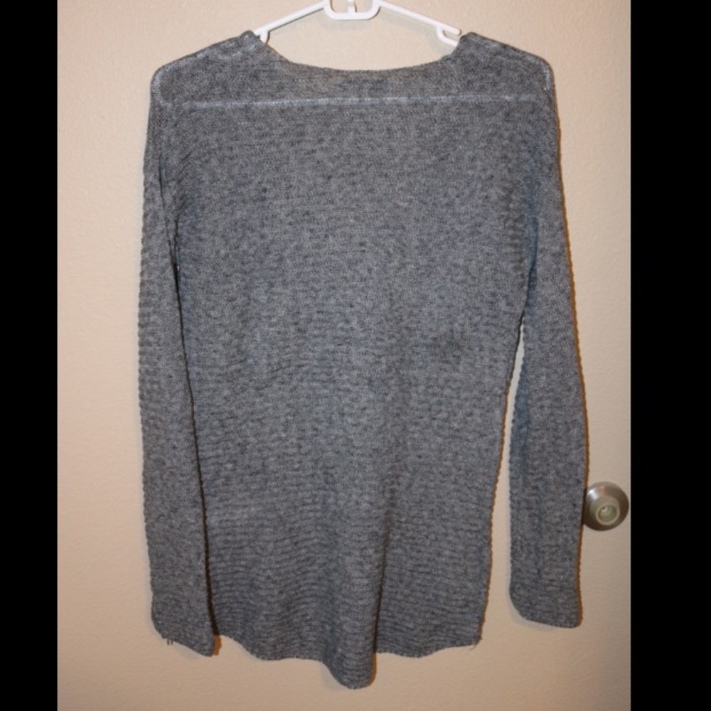 Sweater - Picture 2 of 4