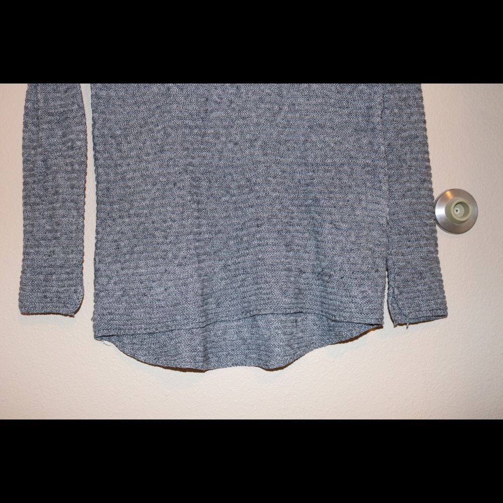 Sweater - Picture 4 of 4