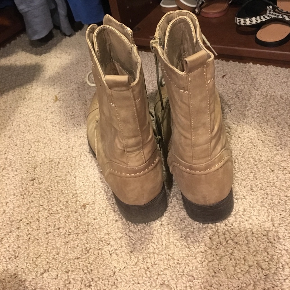 Cathy jean combat boots - Picture 3 of 3