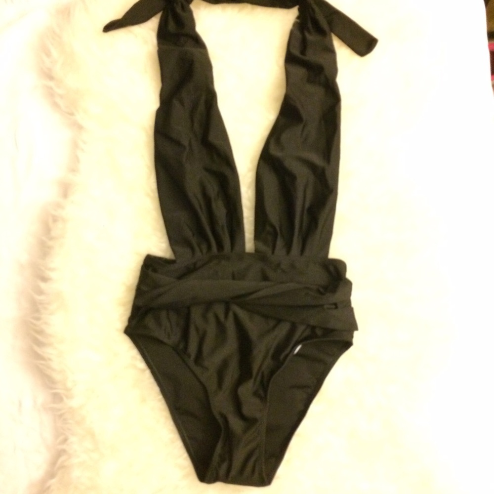 Aaliyah Swimsuit • Black - Picture 2 of 6
