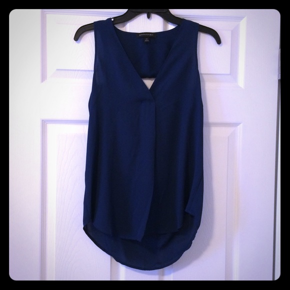 Banana Republic Tops - 🔶NWOT Banana Republic open back blouse SALE