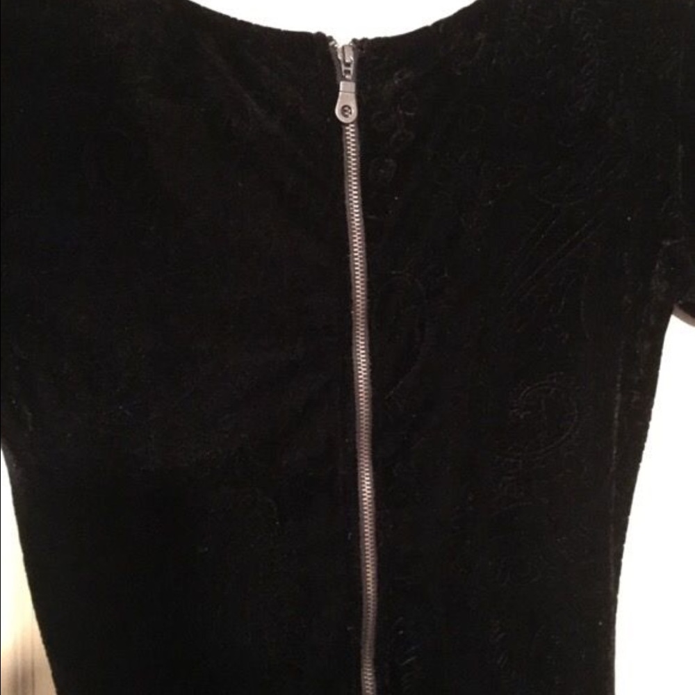 little black dress - Picture 3 of 4