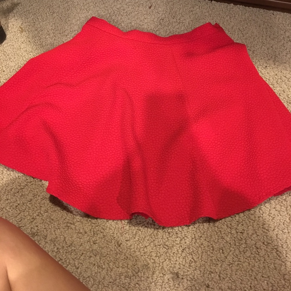 H&m red circle skirt