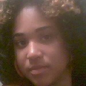 Meet your Posher, Cassandra