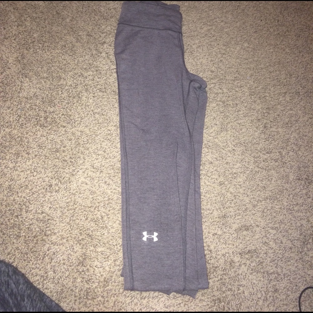 Gray under armor leggings
