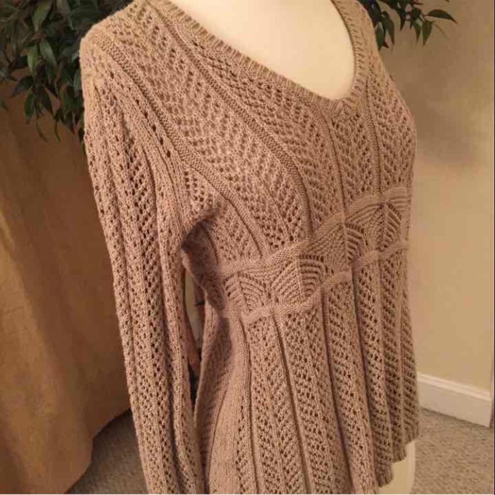 ⚡️SOLD⚡️LOFT Sweater