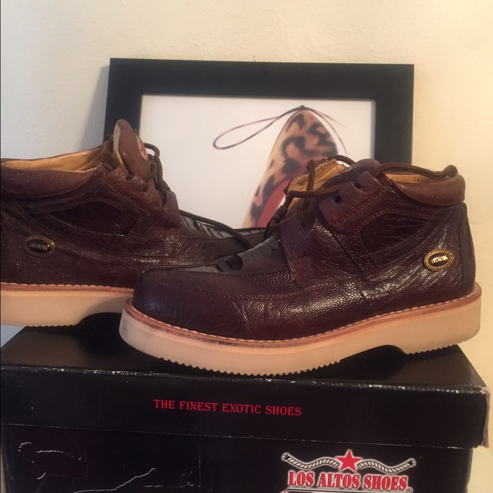 Crocodile shoes