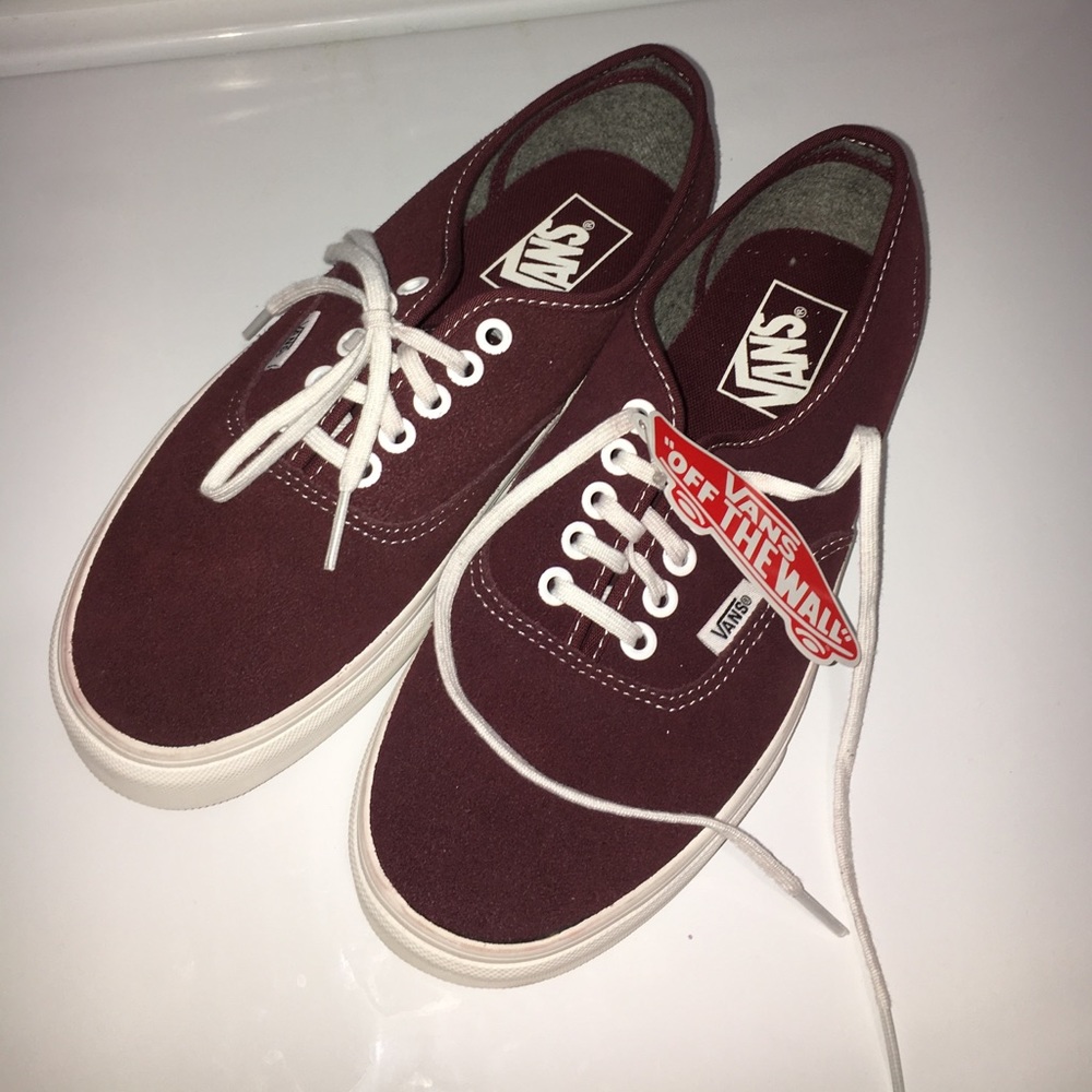 MAROON VANS