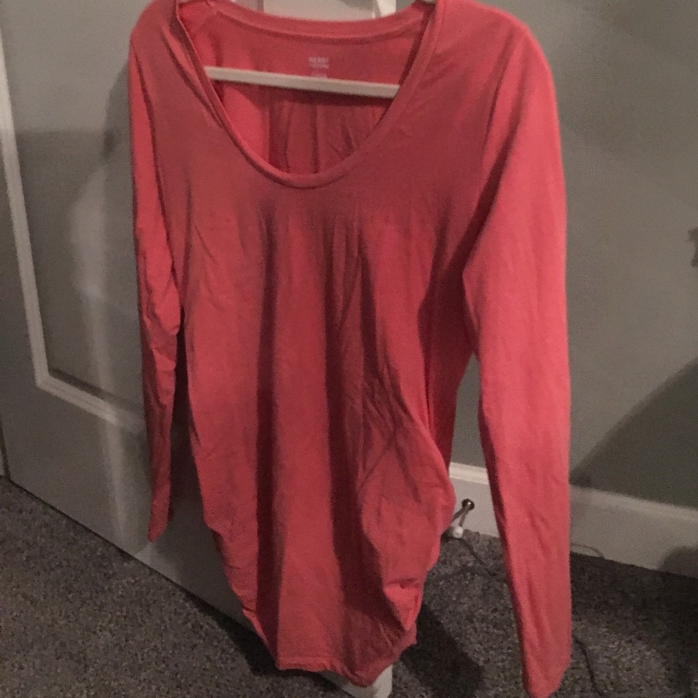 2 Old Navy maternity long sleeve; size Med