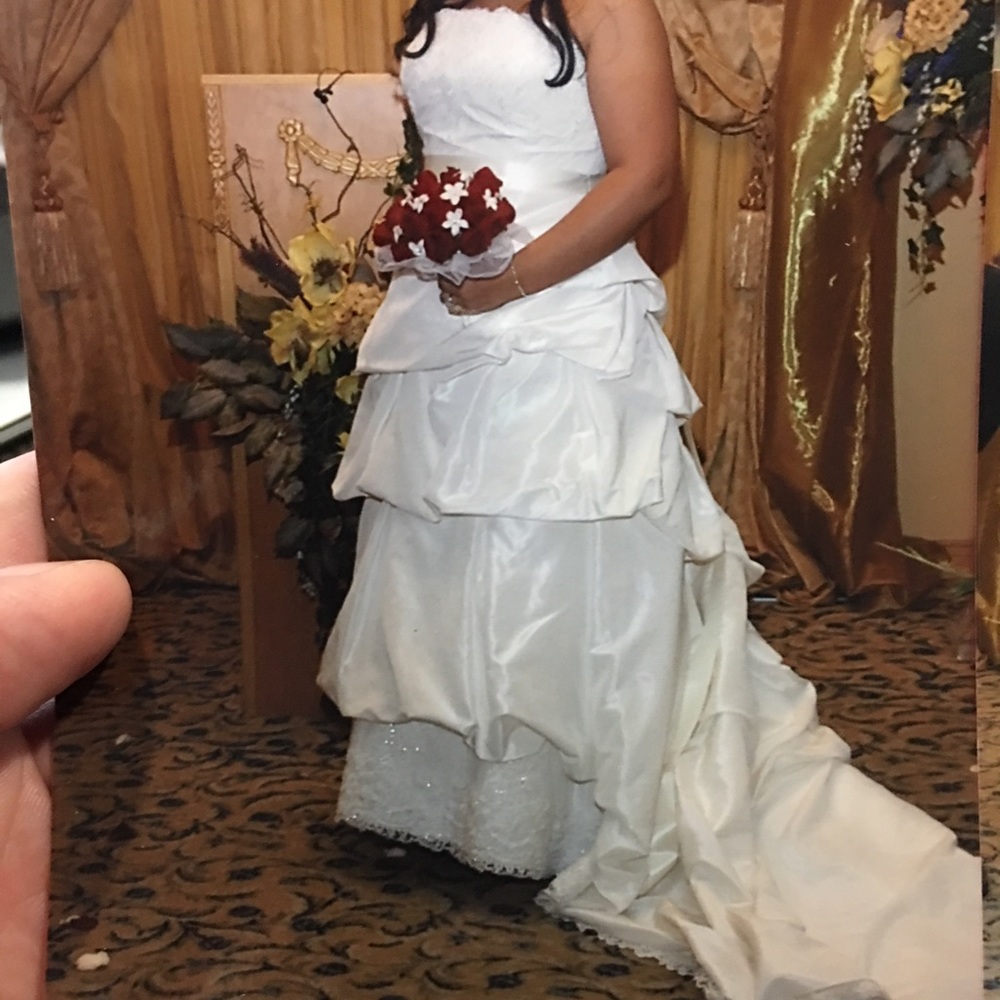 Gorgeous wedding dress
