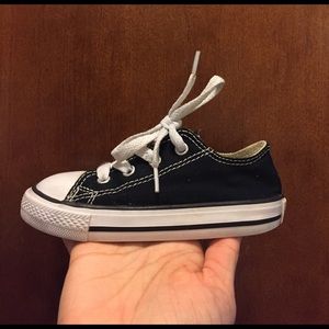 Black converse