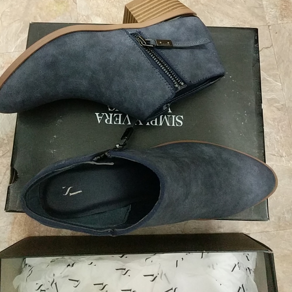 Simply by Vera Wang boots