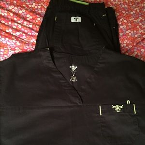 Like new Med Couture scrubs.