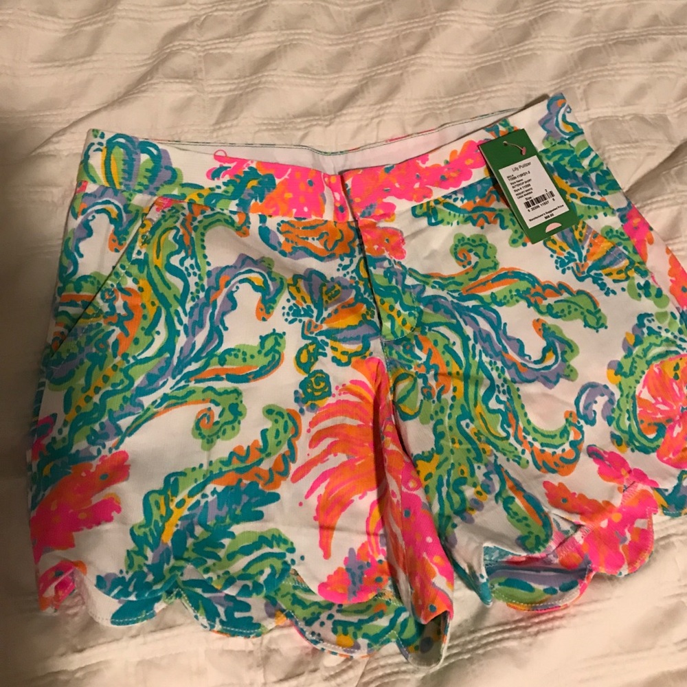 Lilly Pulitzer size 2 buttercup short new with tag