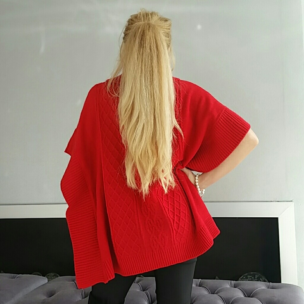 🔴LAST 1🔴COZY Red knitted poncho - Picture 2 of 4
