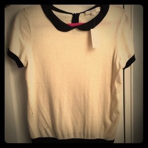 Short sleeved Peter Pan collar light sweater