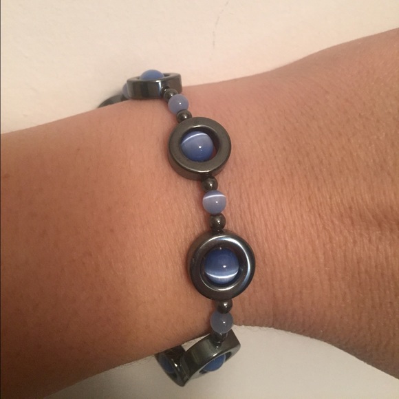 Stone bracelet - Picture 1 of 3