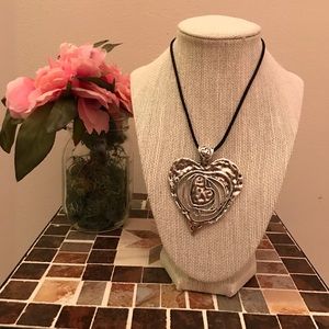 Large Hammered Silver Tibetan Heart Necklace▪️▫️