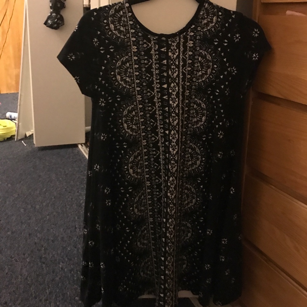 Tahoe dress, only worn once, super comfy!