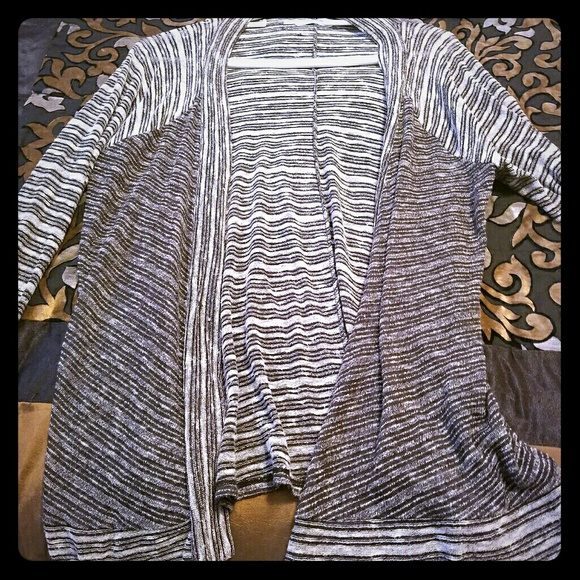 Sheer cardigan - Picture 1 of 2