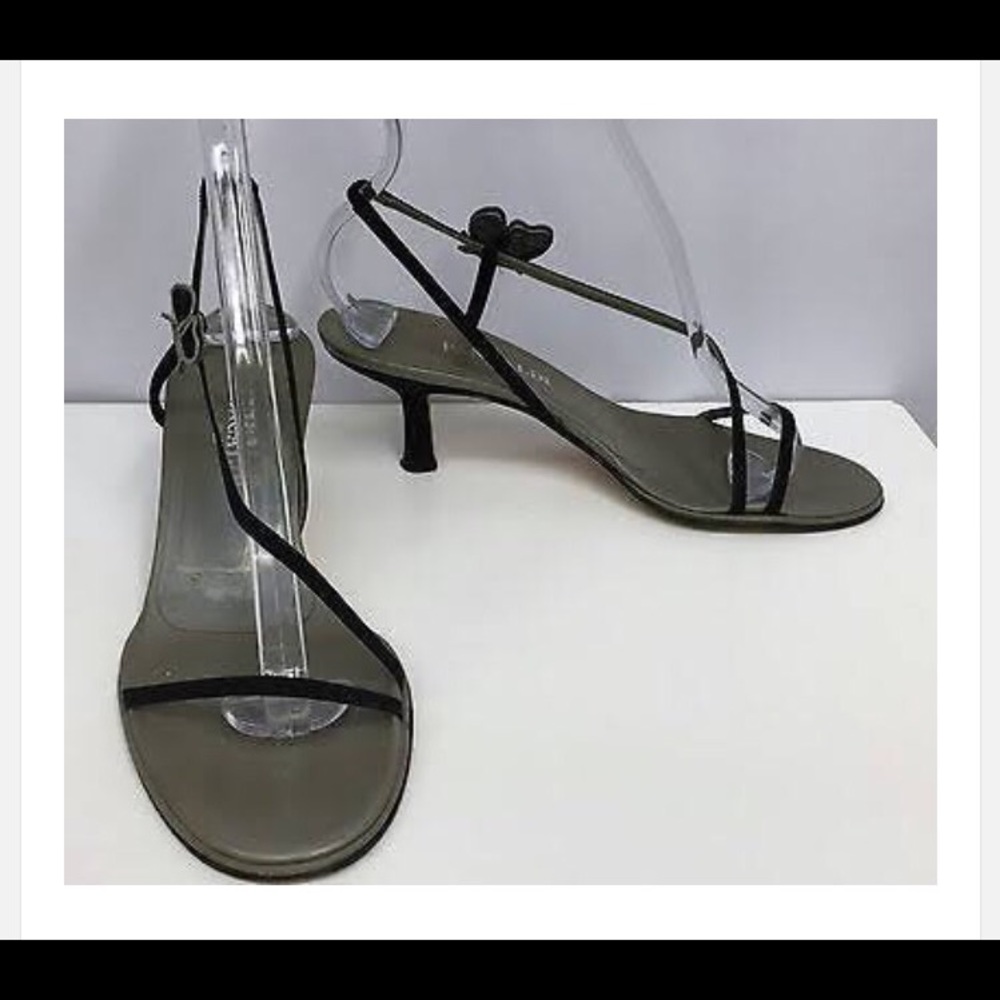 Pancaldi butterfly kitten heel sandal size 9