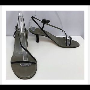 Pancaldi butterfly kitten heel sandal size 9
