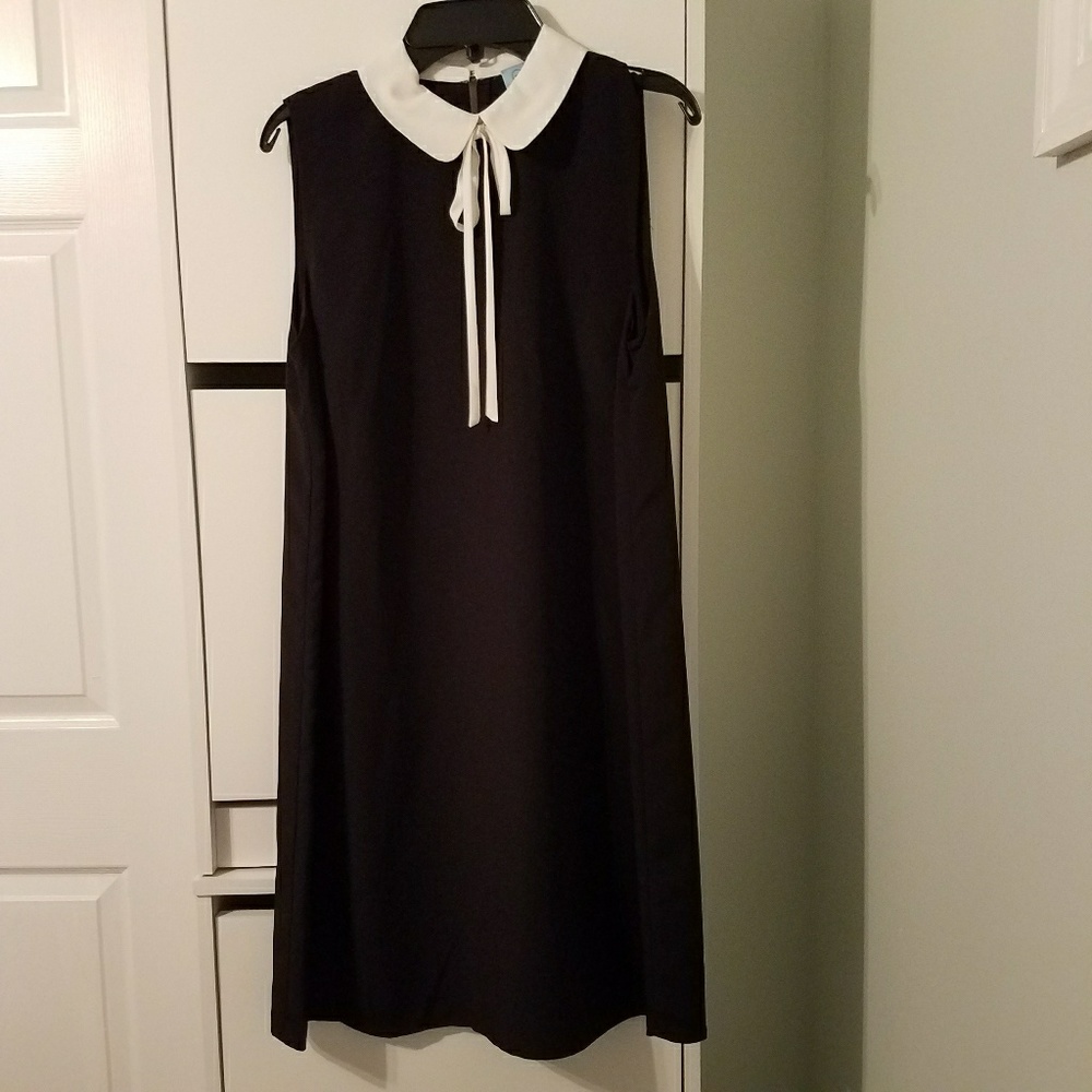 Cece Shift Dress with Tie Neck Collar
