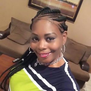 Meet your Posher, Timeiki