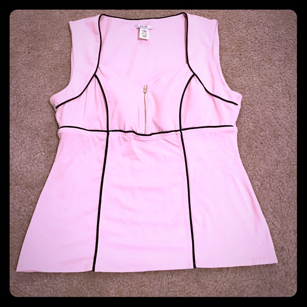 Baby pink Cache top