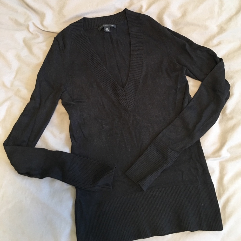 Black BR deep V neck sweater