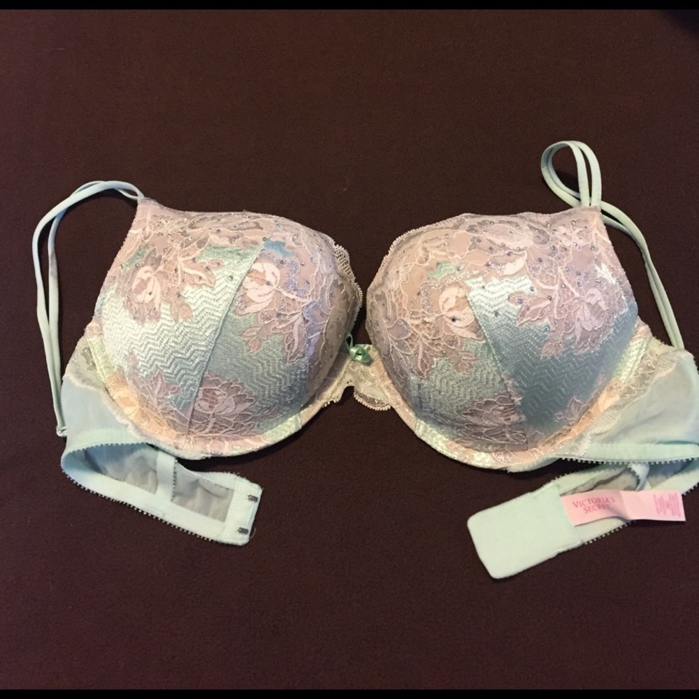 Victoria's Secret very sexy plunge