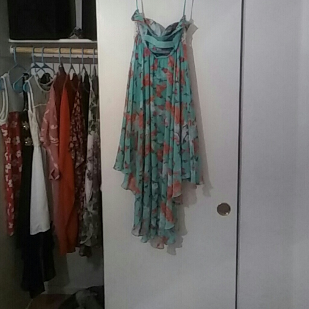 Dresse - Picture 2 of 2