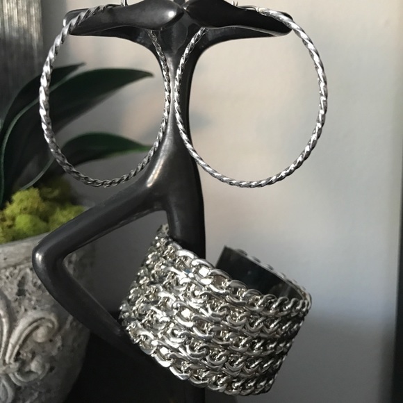 Bracelet & earrings bundle - Picture 1 of 4