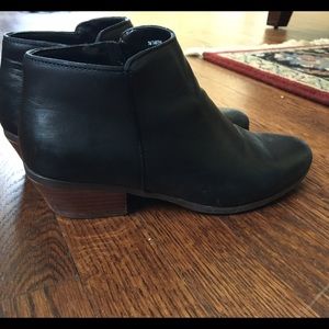 Crown Vintage Ankle Boots