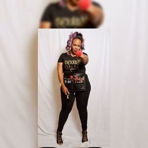 Meet your Posher, Danielle