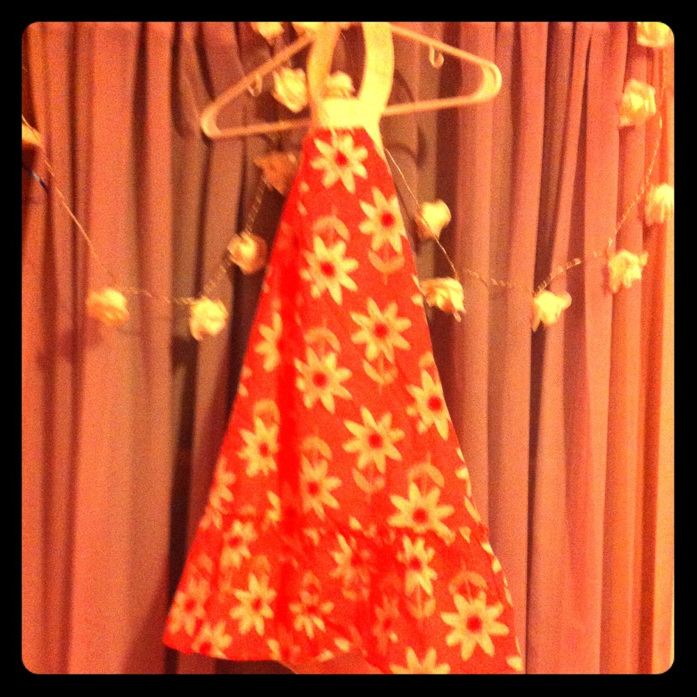 Child's casual floral daisy dress