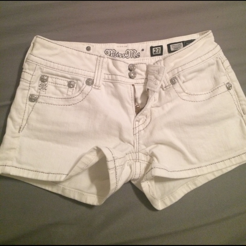White Miss Me shorts