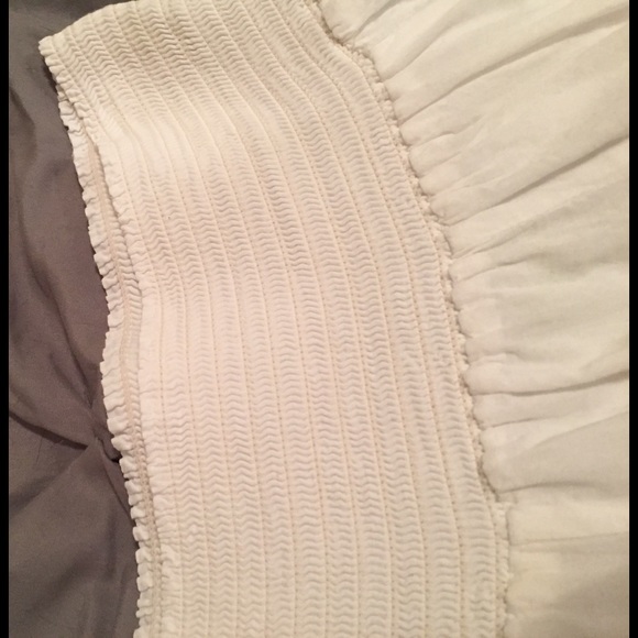 Old Navy White Skirt - Picture 3 of 3