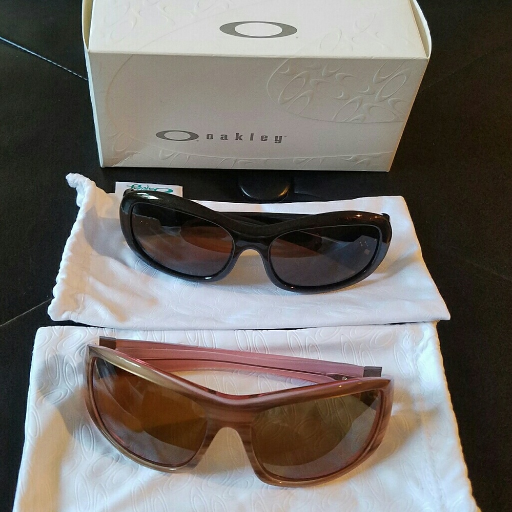 2 for 1! Authentic Oakley athletic sunglasses new!