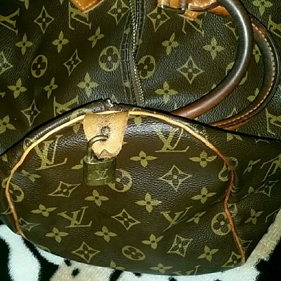 LV purse 100 % authenquic - Picture 3 of 4
