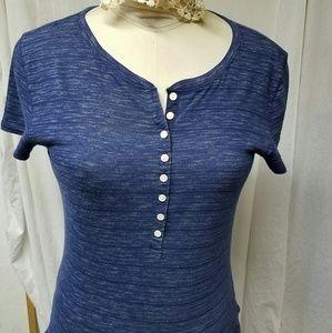 DONATING SOON: : Lightweight tee shirt