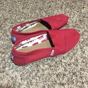 Red Toms