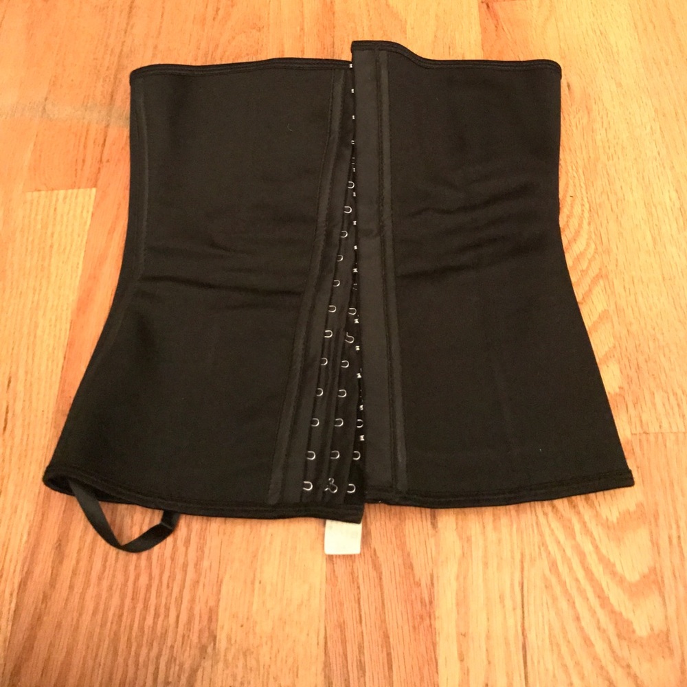 Waist trainer