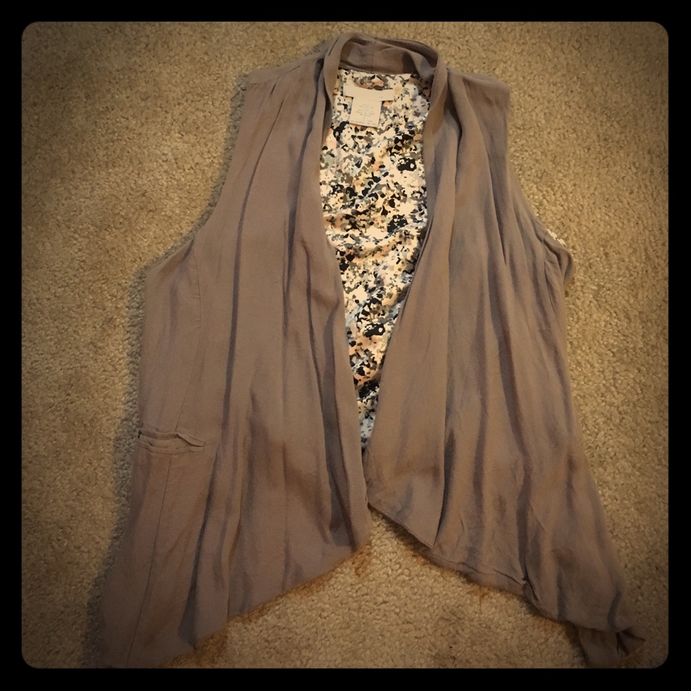 Charlotte Russe vest