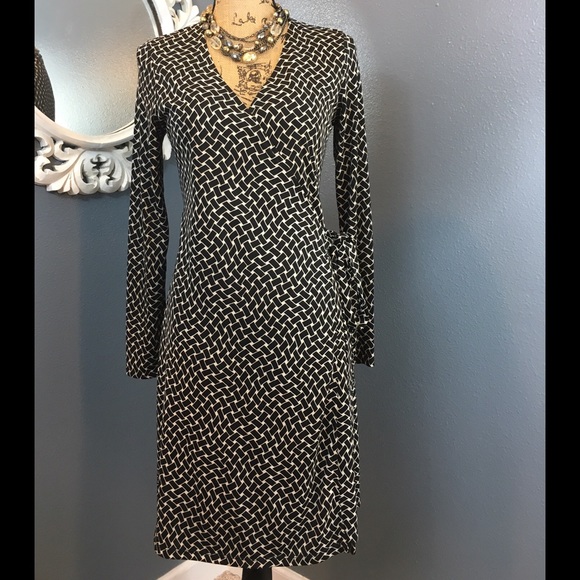 The Limited Dresses & Skirts - Wrap Dress Black & Cream print The Limited ⬇️