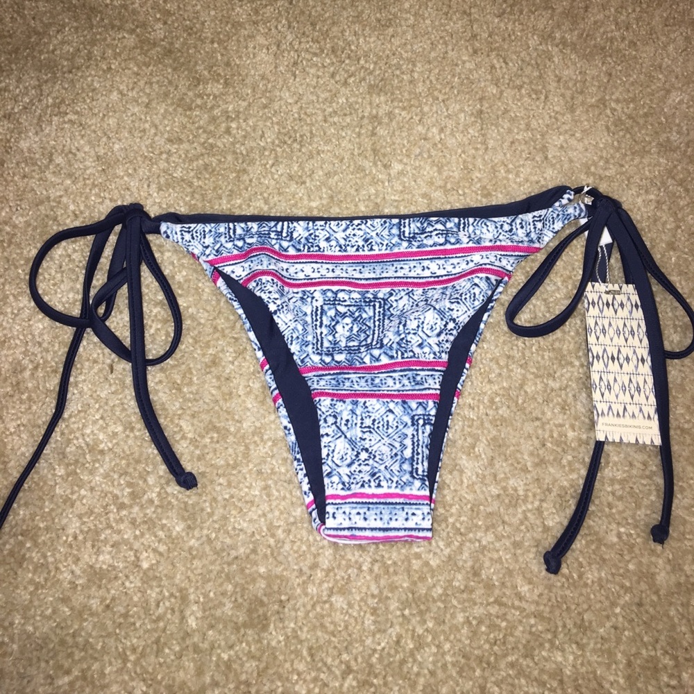 frankie's bikinis