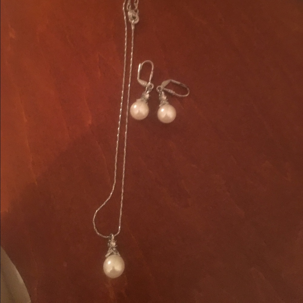 Pearl Necklace Earring Set