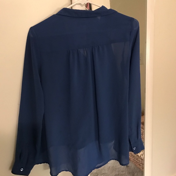 Button Up, sheer - Picture 2 of 2